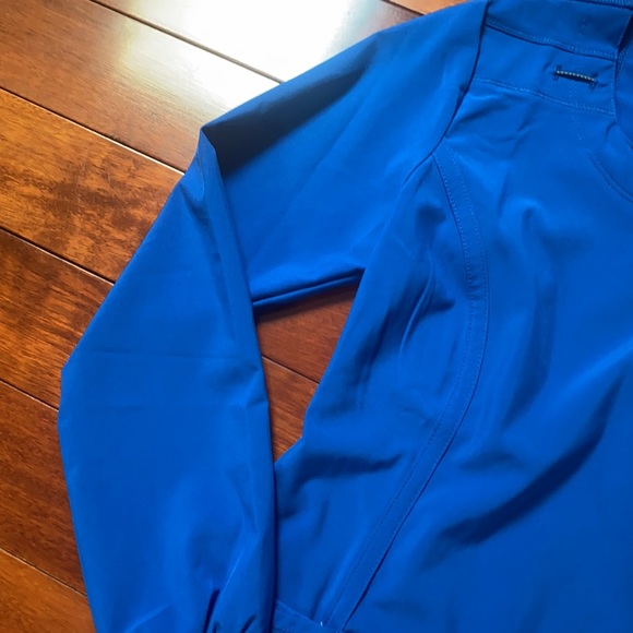 Cherokee Infinity Long Sleeve Royal Blue Scrub Top XS EUC - Picture 3 of 5